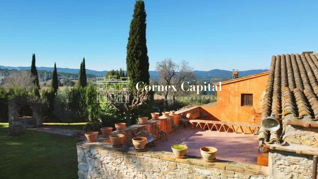 9 soveværelse Finca/Landehus til salg i Forallac med swimmingpool garage - € 2.300.000 (Ref: 9450999)