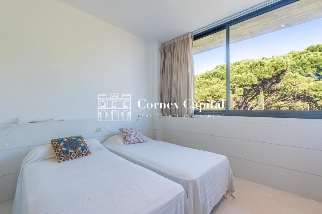 4 camera da letto Appartamento da affittare in Gualta con piscina garage - 2.500 € (Rif: 9451806)