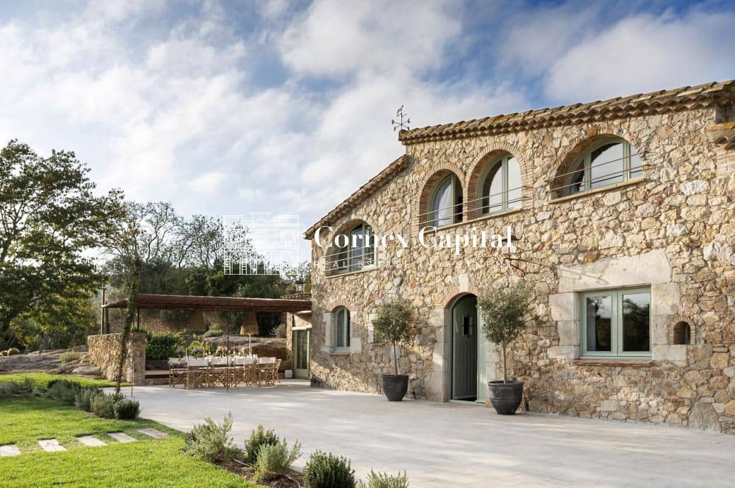 Finca/Casa Rural de 5 habitaciones en Mont-ras en alquiler con piscina - 6.500 € (Ref: 9470345)