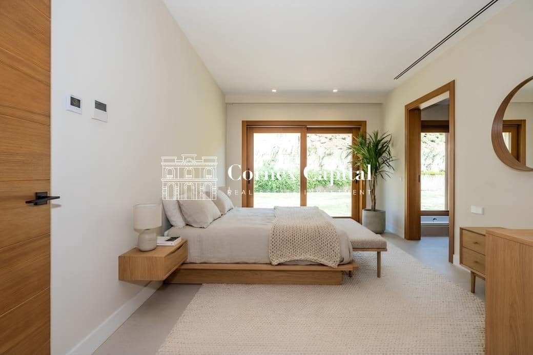 9 slaapkamer Villa te koop in Sant Andreu de Llavaneres met zwembad garage - € 17.000.000 (Ref: 9491144)