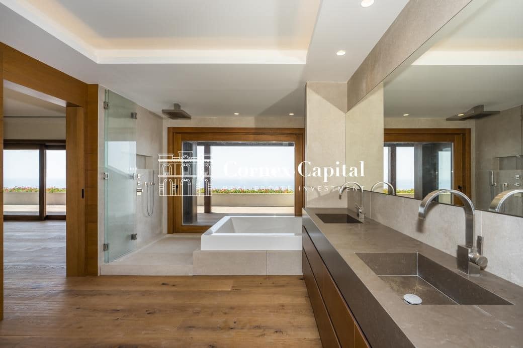 9 slaapkamer Villa te koop in Sant Andreu de Llavaneres met zwembad garage - € 17.000.000 (Ref: 9491144)