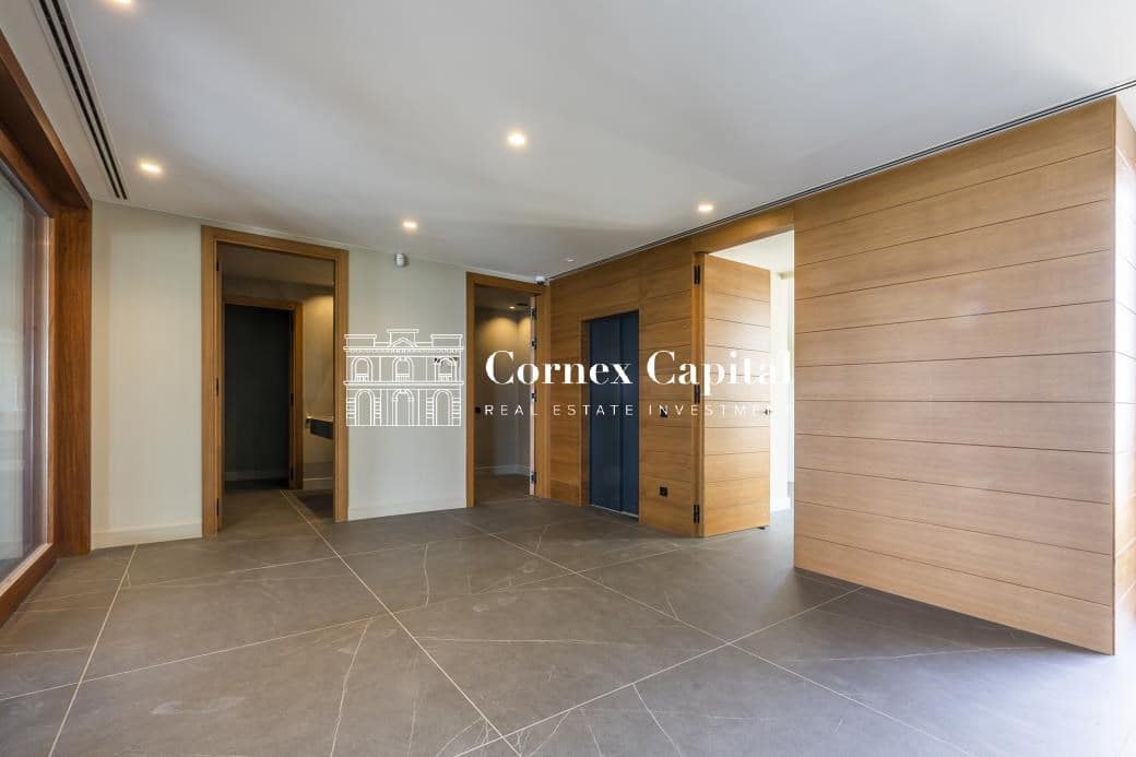 9 slaapkamer Villa te koop in Sant Andreu de Llavaneres met zwembad garage - € 17.000.000 (Ref: 9491144)