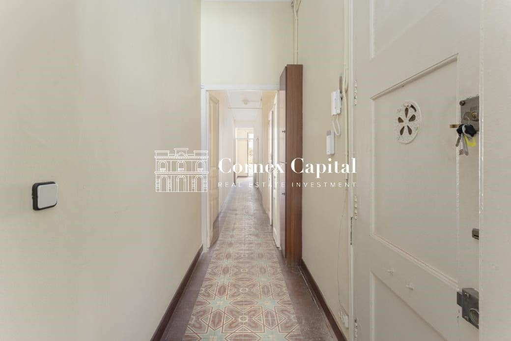 2 bedroom Apartment for sale in Barcelona city - € 690,000 (Ref: 9501963)