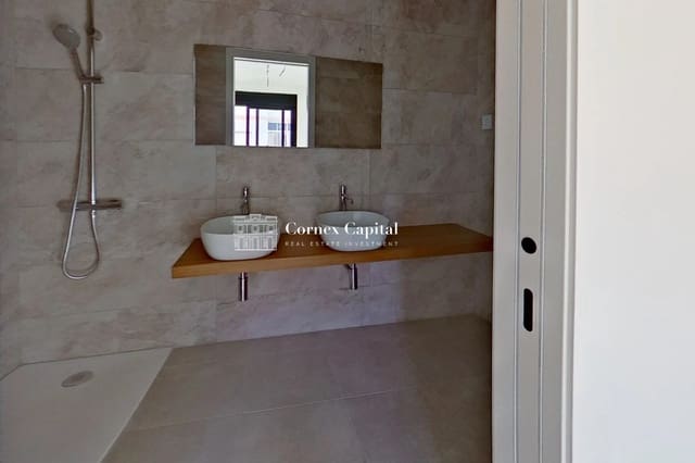 Apartamento de 3 habitaciones en L'Hospitalet de Llobregat en venta con piscina - 480.000 € (Ref: 9518783)