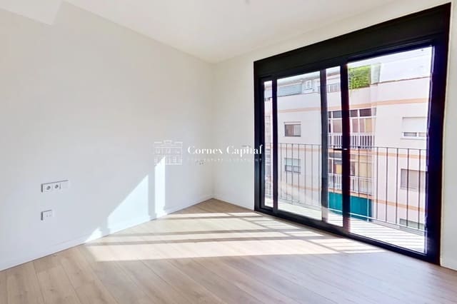 3 soveværelse Lejlighed til salg i L'Hospitalet de Llobregat med swimmingpool - € 480.000 (Ref: 9518783)