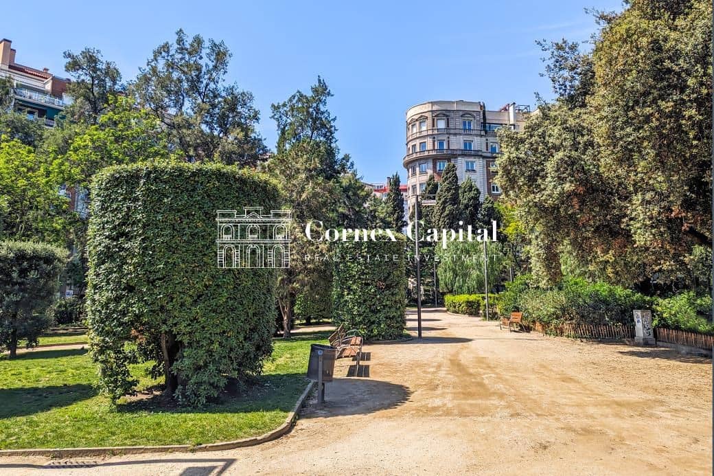 5 Zimmer Apartment zu vermieten in Barcelona Stadt mit Garage - 4.700 € (Ref: 9547605)