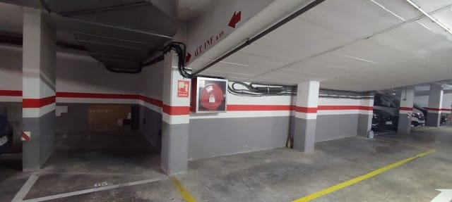 Garage for sale in El Poblenou, Barcelona city - € 14,500 (Ref: 9607607)