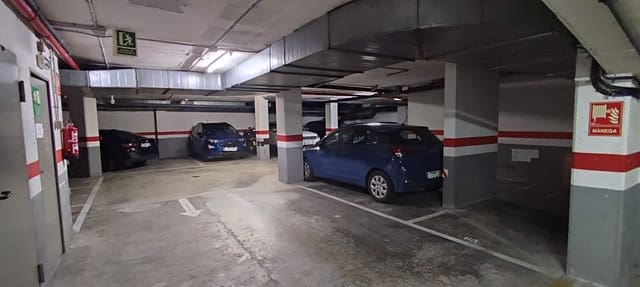 Garage for sale in El Poblenou, Barcelona city - € 14,500 (Ref: 9607607)