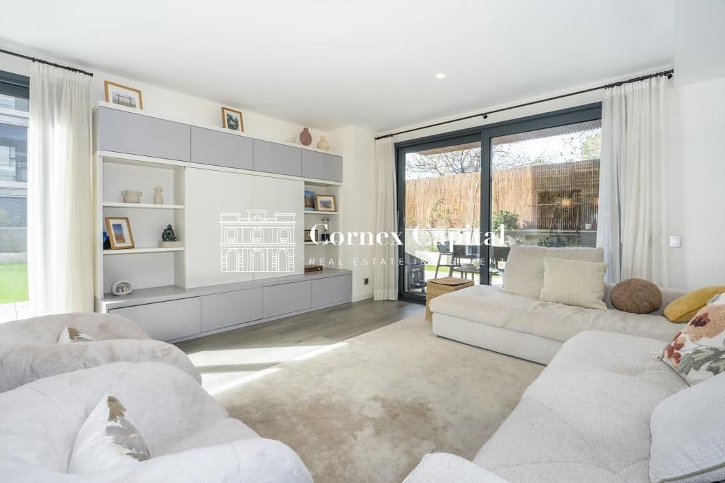 3 bedroom Apartment for sale in Esplugues de Llobregat with pool garage - € 1,550,000 (Ref: 9615225)