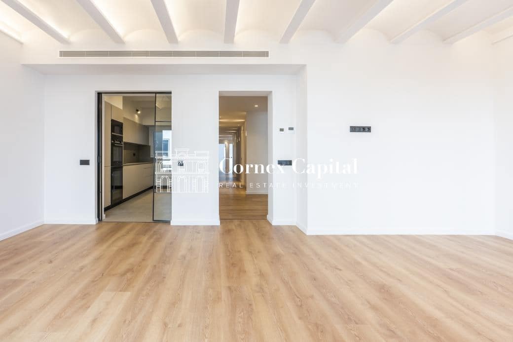 4 bedroom Apartment for sale in Barcelona city - € 1,250,000 (Ref: 9615227)