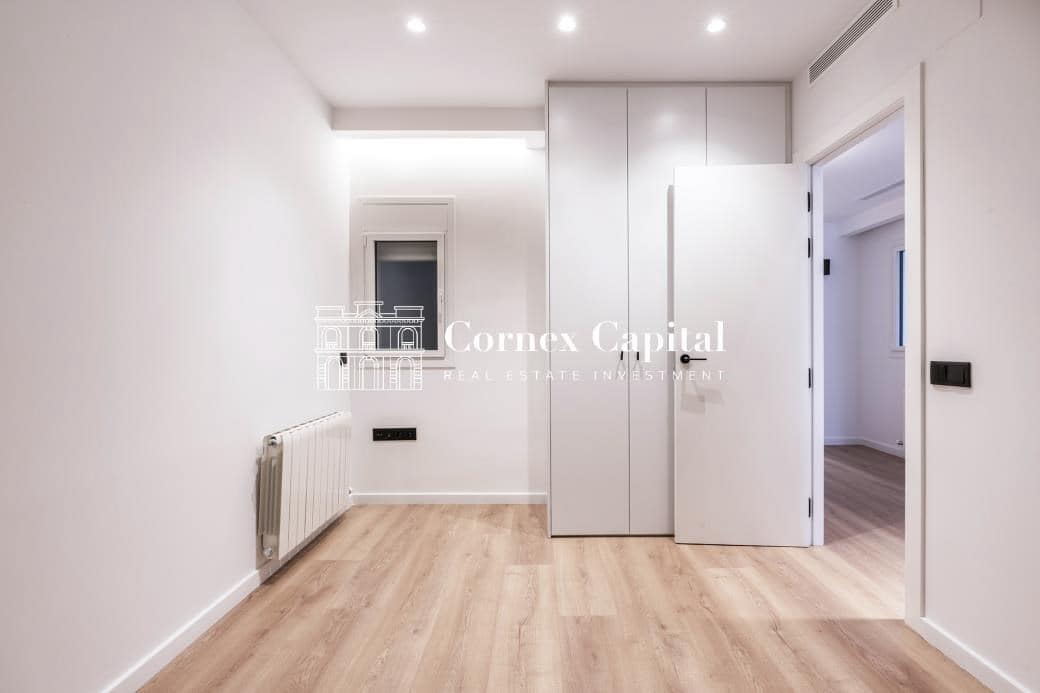 4 bedroom Apartment for sale in Barcelona city - € 1,250,000 (Ref: 9615227)