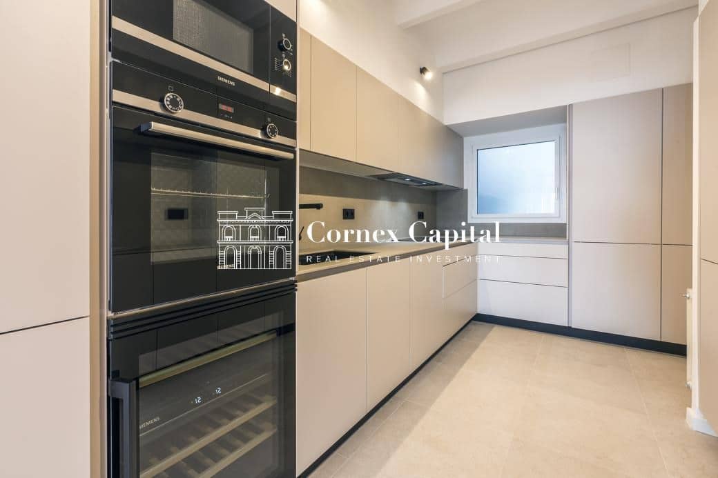 4 bedroom Apartment for sale in Barcelona city - € 1,250,000 (Ref: 9615227)