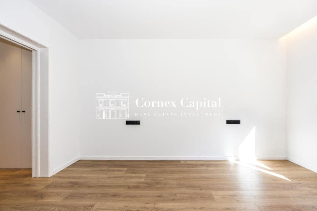 4 soveværelse Lejlighed til salg i Barcelona by - € 1.250.000 (Ref: 9615227)