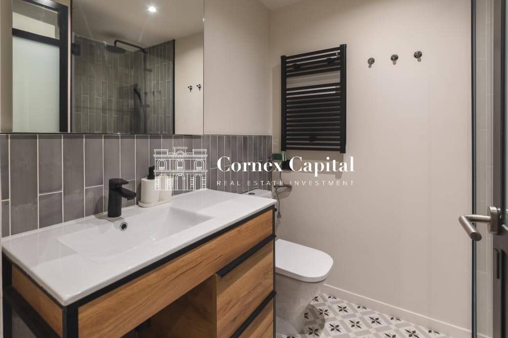 2 soveværelse Lejlighed til salg i Barcelona by - € 460.000 (Ref: 9619067)