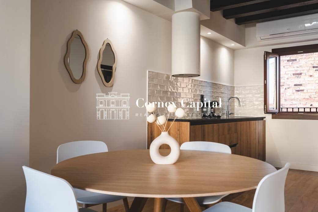 2 soveværelse Lejlighed til salg i Barcelona by - € 577.000 (Ref: 9619068)