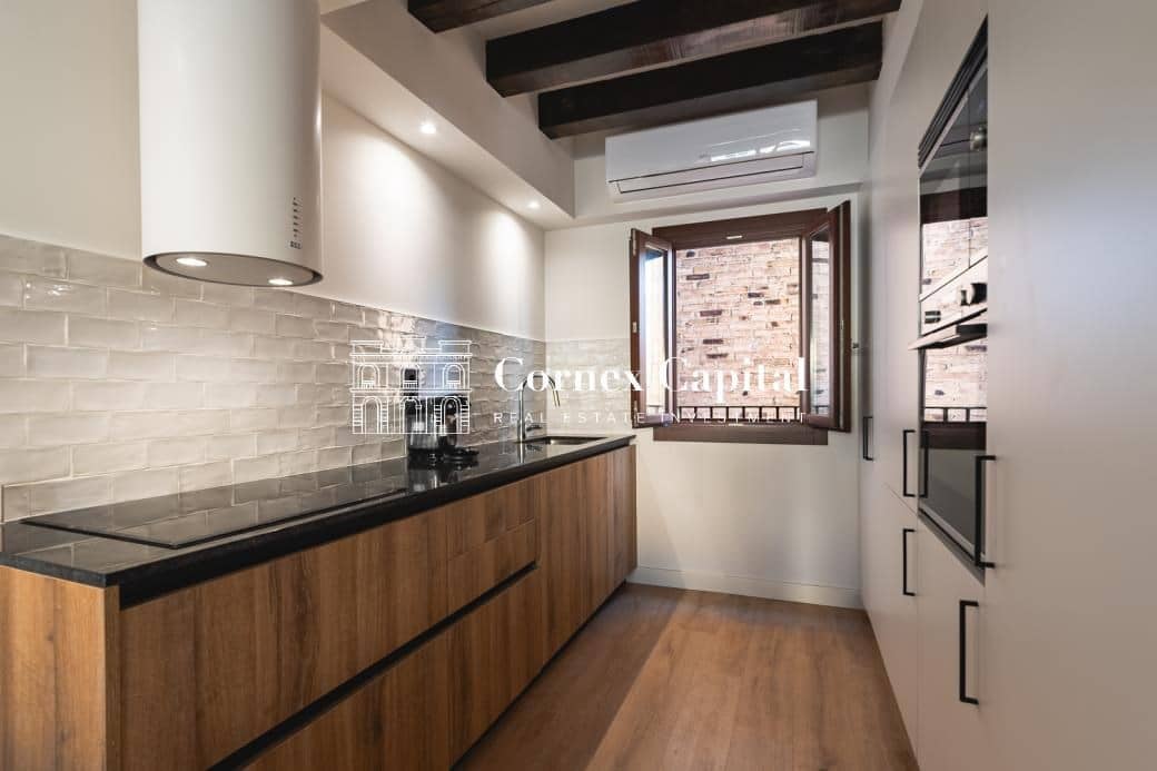 2 soveværelse Lejlighed til salg i Barcelona by - € 577.000 (Ref: 9619068)