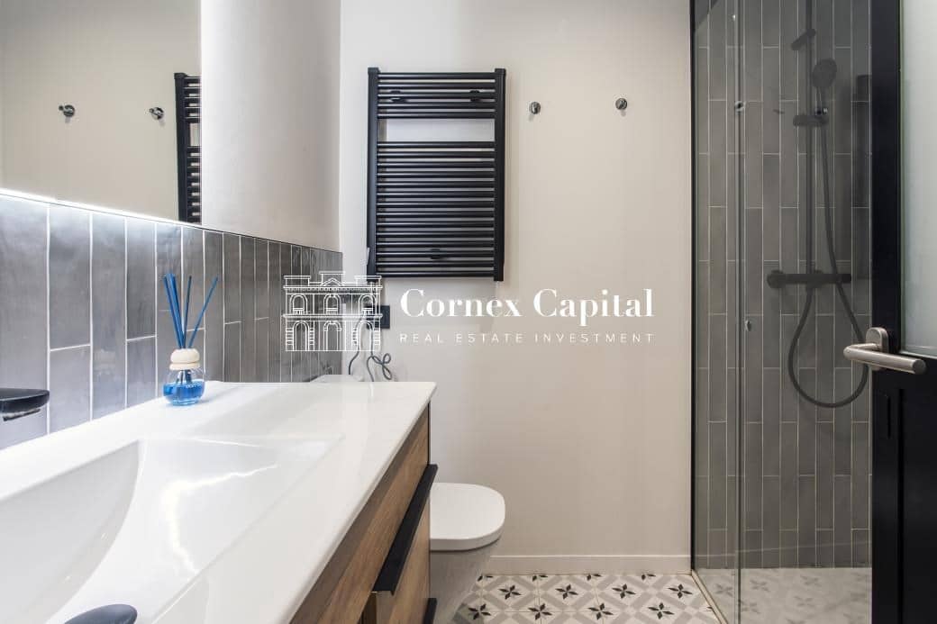 2 bedroom Apartment for sale in Barcelona city - € 454,000 (Ref: 9619072)