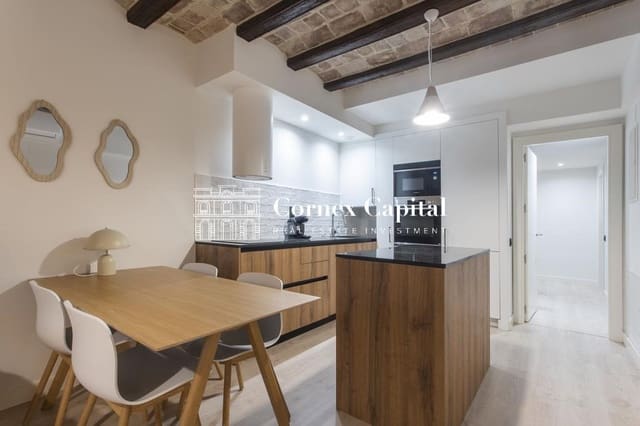 2 bedroom Apartment for sale in Ciutat Vella, Barcelona city with garage - € 333,000 (Ref: 9619074)