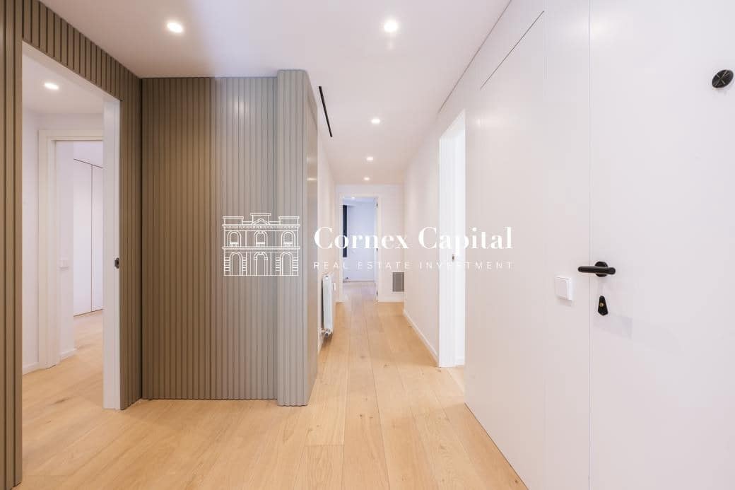 5 bedroom Apartment for sale in Barcelona city with garage - € 2,400,000 (Ref: 9619075)