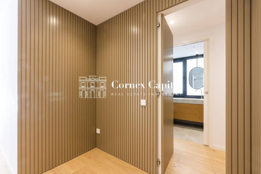 5 bedroom Apartment for sale in Barcelona city with garage - € 2,400,000 (Ref: 9619075)