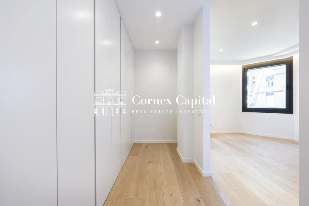 5 bedroom Apartment for sale in Barcelona city with garage - € 2,400,000 (Ref: 9619075)
