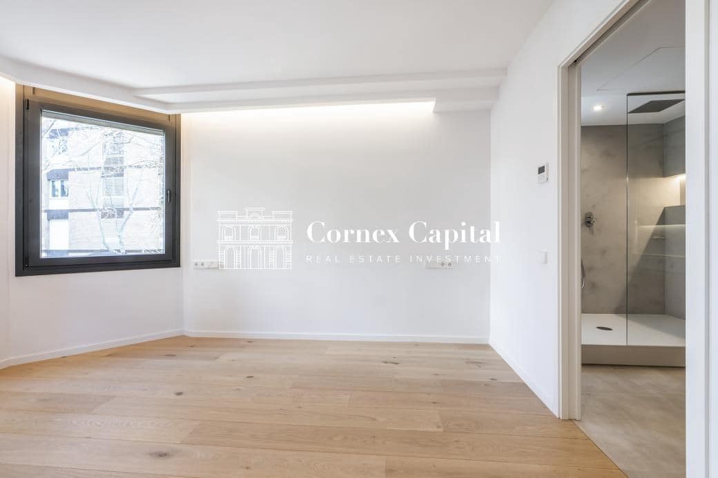 5 bedroom Apartment for sale in Barcelona city with garage - € 2,400,000 (Ref: 9619075)