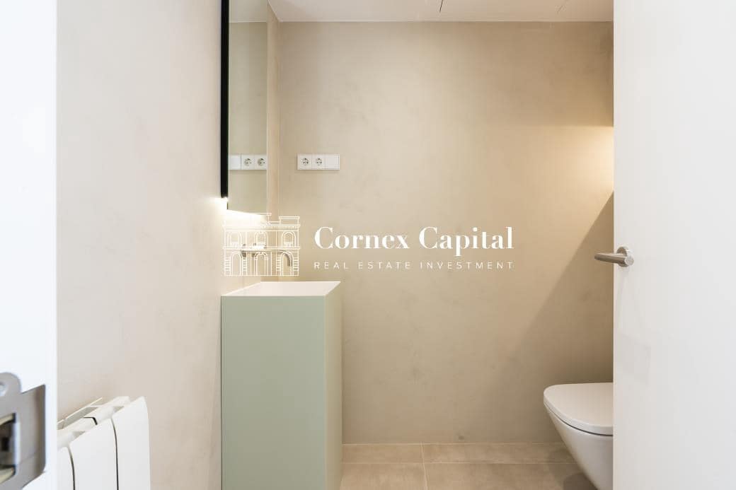 5 bedroom Apartment for sale in Barcelona city with garage - € 2,400,000 (Ref: 9619075)