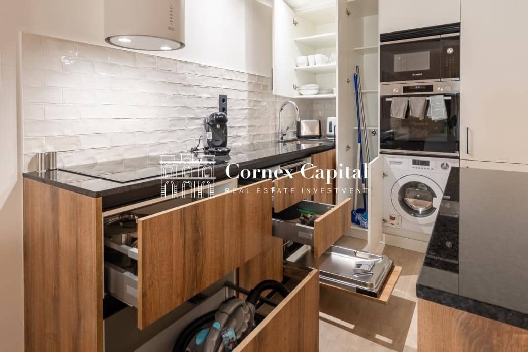 2 soveværelse Lejlighed til salg i Barcelona by - € 425.000 (Ref: 9619077)