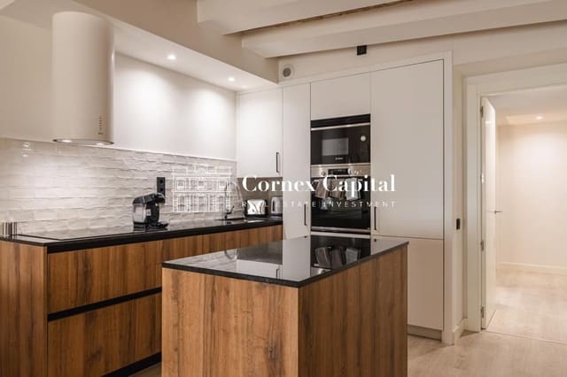 2 bedroom Apartment for sale in Sant Antoni, Barcelona city with garage - € 344,000 (Ref: 9619077)