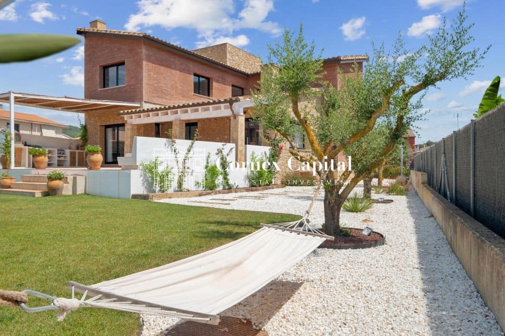 4 chambre Villa/Maison à vendre à Vall-llobrega avec piscine garage - 1 095 000 € (Ref: 9625399)