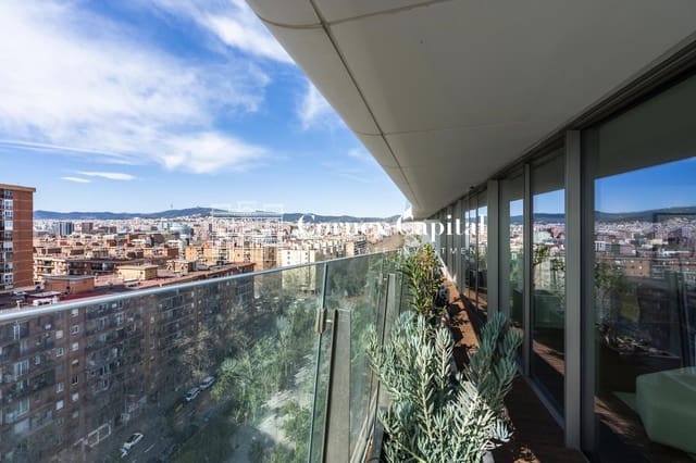 Apartamento de 3 habitaciones en Diagonal Mar i El Front Marítim del Poblenou, Barcelona ciudad en venta con piscina garaje - 2.636.875 € (Ref: 9634064)