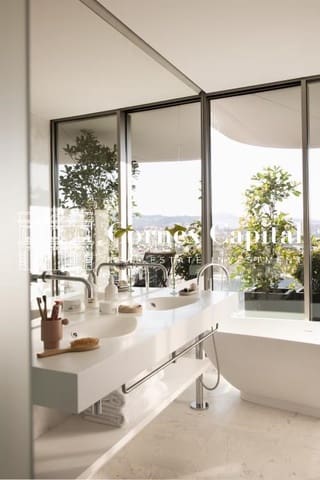 Apartamento de 3 habitaciones en Diagonal Mar i El Front Marítim del Poblenou, Barcelona ciudad en venta con piscina garaje - 2.396.351 € (Ref: 9634067)