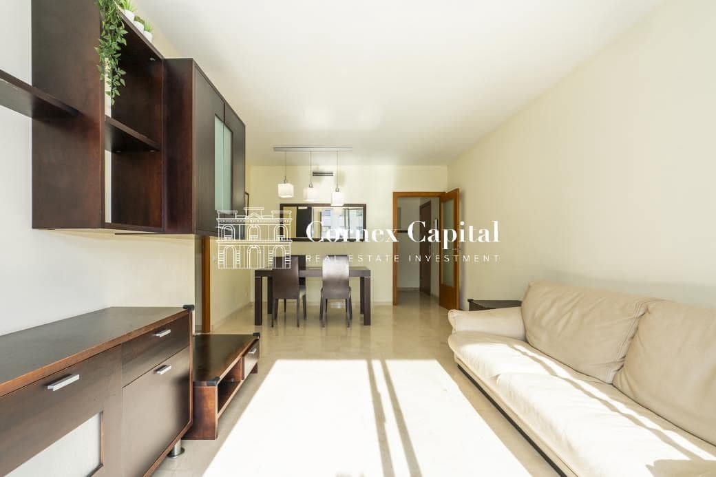 Apartamento de 3 habitaciones en Barcelona ciudad en venta con garaje - 680.000 € (Ref: 9637234)