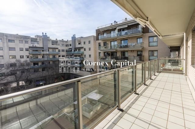 3 soverom Leilighet til salgs i El Poblenou, Barcelona by med garasje - € 680 000 (Ref: 9637234)