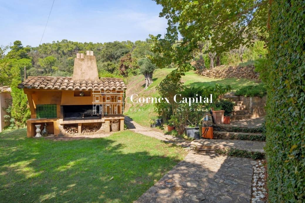 9 Zimmer Finca/Landgut zu verkaufen in Vall-llobrega mit Pool Garage - 2.300.000 € (Ref: 9651328)