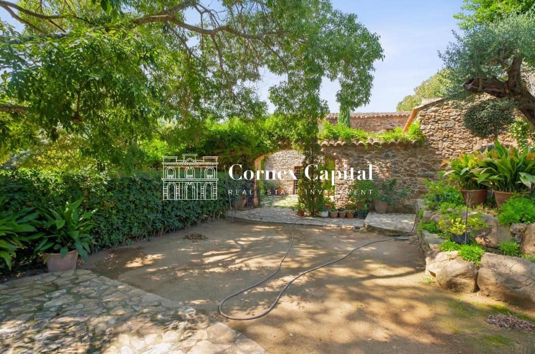 9 Zimmer Finca/Landgut zu verkaufen in Vall-llobrega mit Pool Garage - 2.300.000 € (Ref: 9651328)