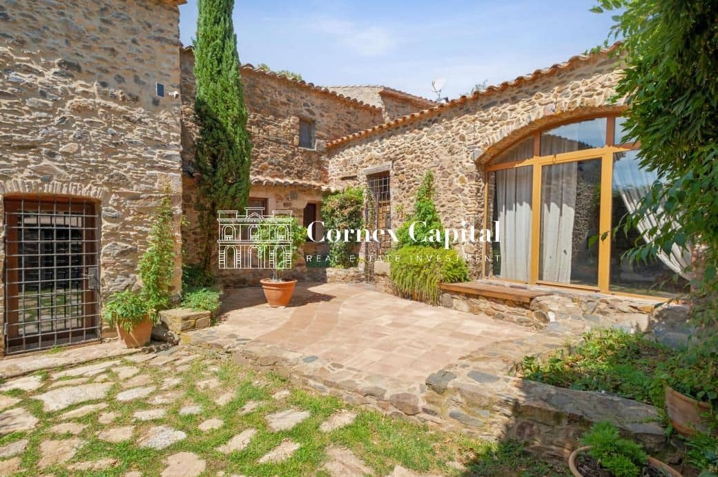 9 Zimmer Finca/Landgut zu verkaufen in Vall-llobrega mit Pool Garage - 2.300.000 € (Ref: 9651328)