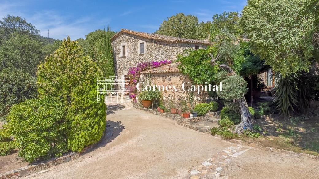 9 Zimmer Finca/Landgut zu verkaufen in Vall-llobrega mit Pool Garage - 2.300.000 € (Ref: 9651328)