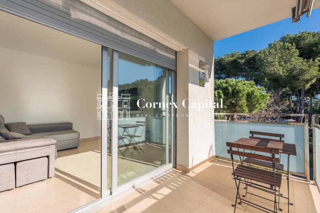 Apartamento de 2 habitaciones en S'Agaro en venta con piscina - 375.000 € (Ref: 9655775)