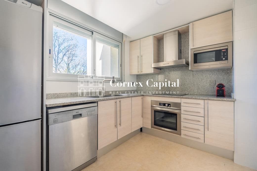 Apartamento de 2 habitaciones en S'Agaro en venta con piscina - 375.000 € (Ref: 9655775)