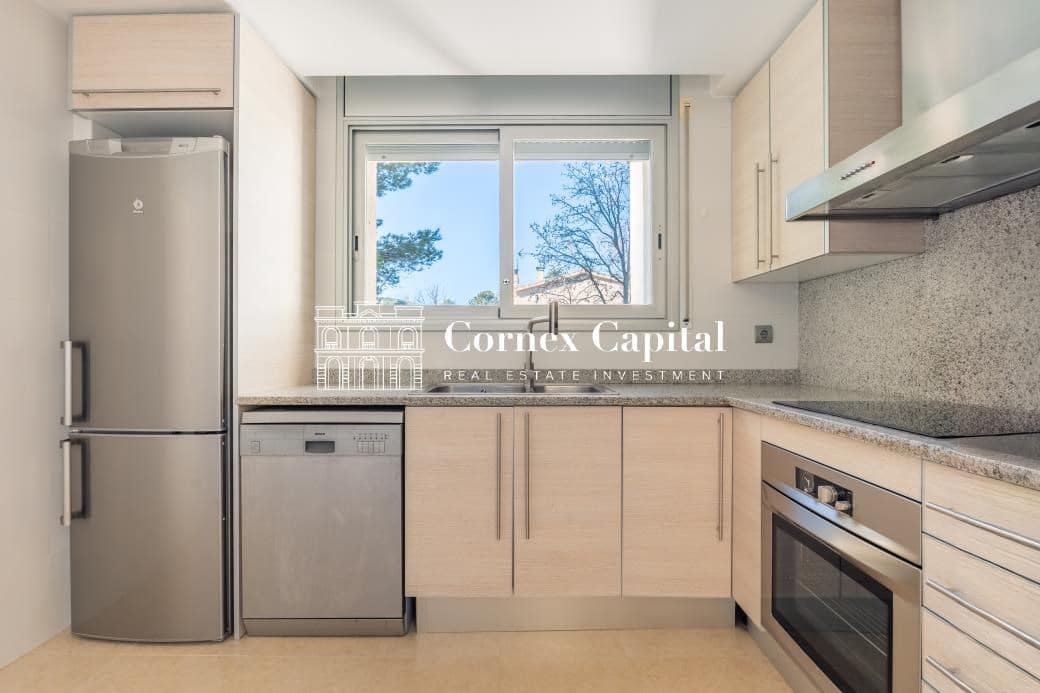 Apartamento de 2 habitaciones en S'Agaro en venta con piscina - 375.000 € (Ref: 9655775)