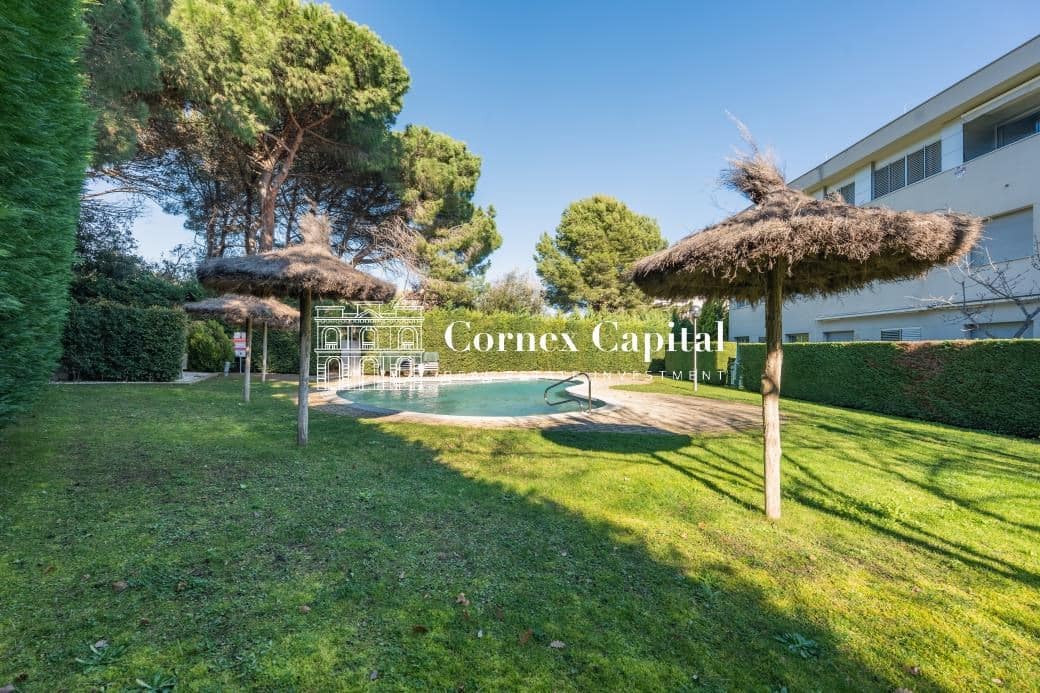 Apartamento de 2 habitaciones en S'Agaro en venta con piscina - 375.000 € (Ref: 9655775)