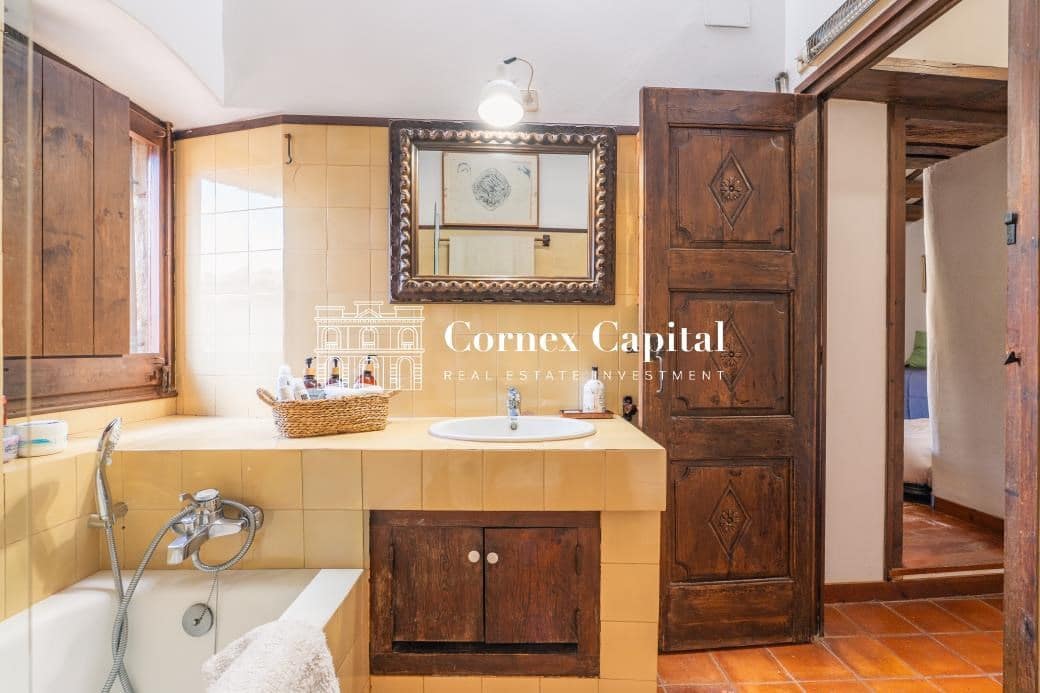 5 slaapkamer Huis te koop in Cruilles Monells i Sant Sadurni de I'Heura - € 1.350.000 (Ref: 9658467)