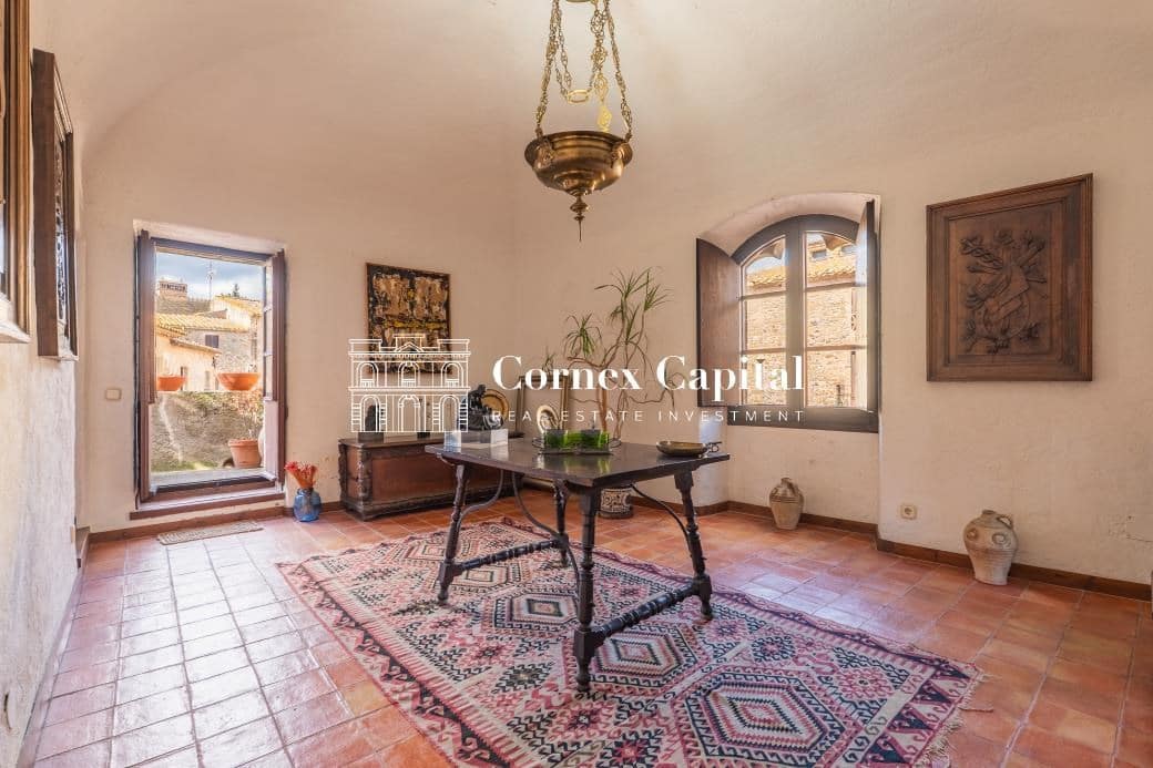 5 slaapkamer Huis te koop in Cruilles Monells i Sant Sadurni de I'Heura - € 1.350.000 (Ref: 9658467)