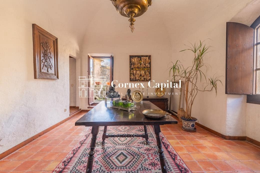 5 slaapkamer Huis te koop in Cruilles Monells i Sant Sadurni de I'Heura - € 1.350.000 (Ref: 9658467)