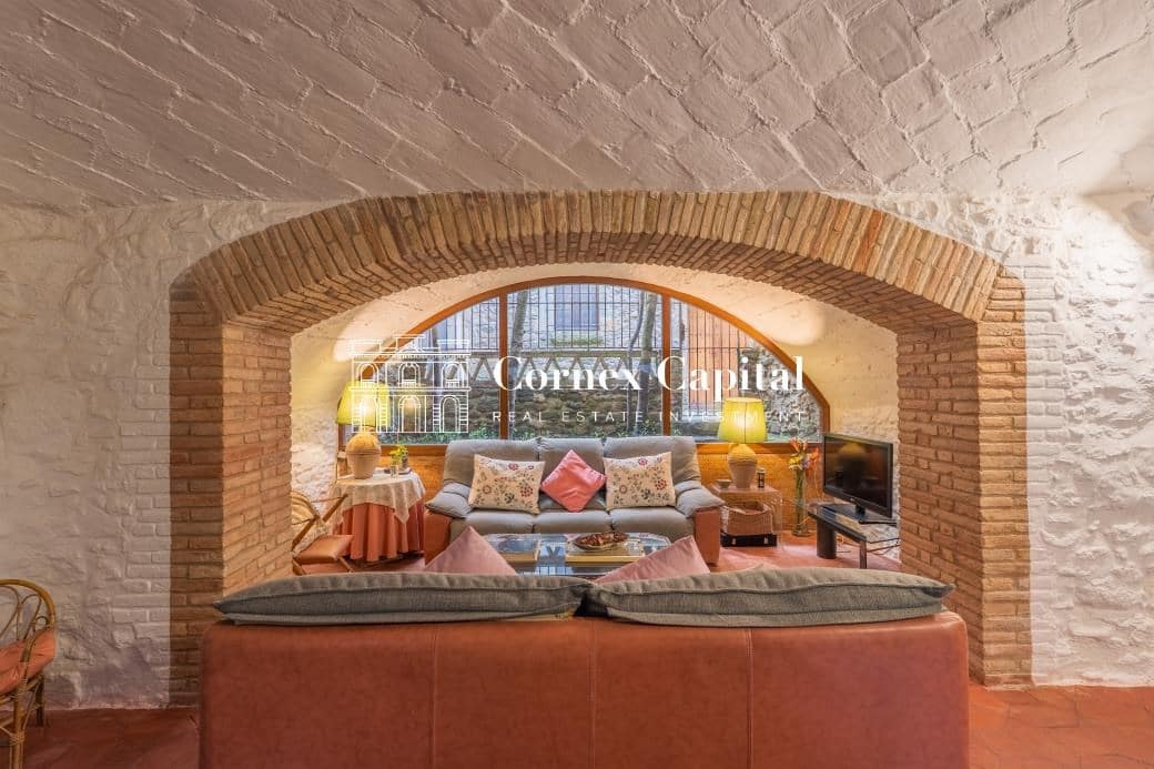 5 slaapkamer Huis te koop in Cruilles Monells i Sant Sadurni de I'Heura - € 1.350.000 (Ref: 9658467)