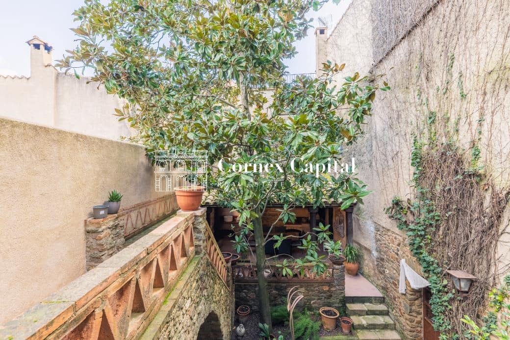 5 slaapkamer Huis te koop in Cruilles Monells i Sant Sadurni de I'Heura - € 1.350.000 (Ref: 9658467)