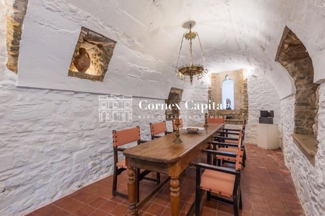 5 soverom Hus til salgs i Monells, Cruïlles Monells i Sant Sadurní de I'Heura med svømmebasseng - € 1 350 000 (Ref: 9658467)