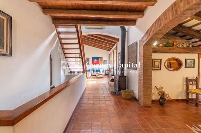 5 soverom Hus til salgs i Monells, Cruïlles Monells i Sant Sadurní de I'Heura med svømmebasseng - € 1 350 000 (Ref: 9658467)