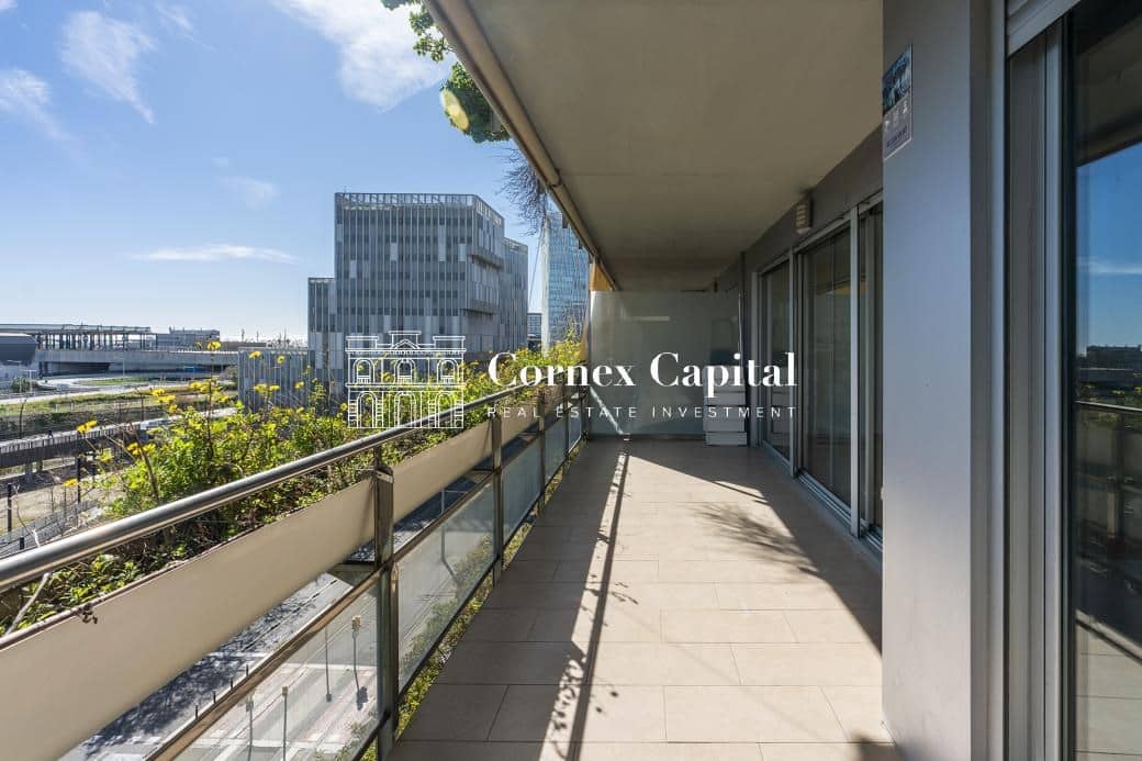 Apartamento de 3 habitaciones en Barcelona ciudad en venta - 625.000 € (Ref: 9673966)